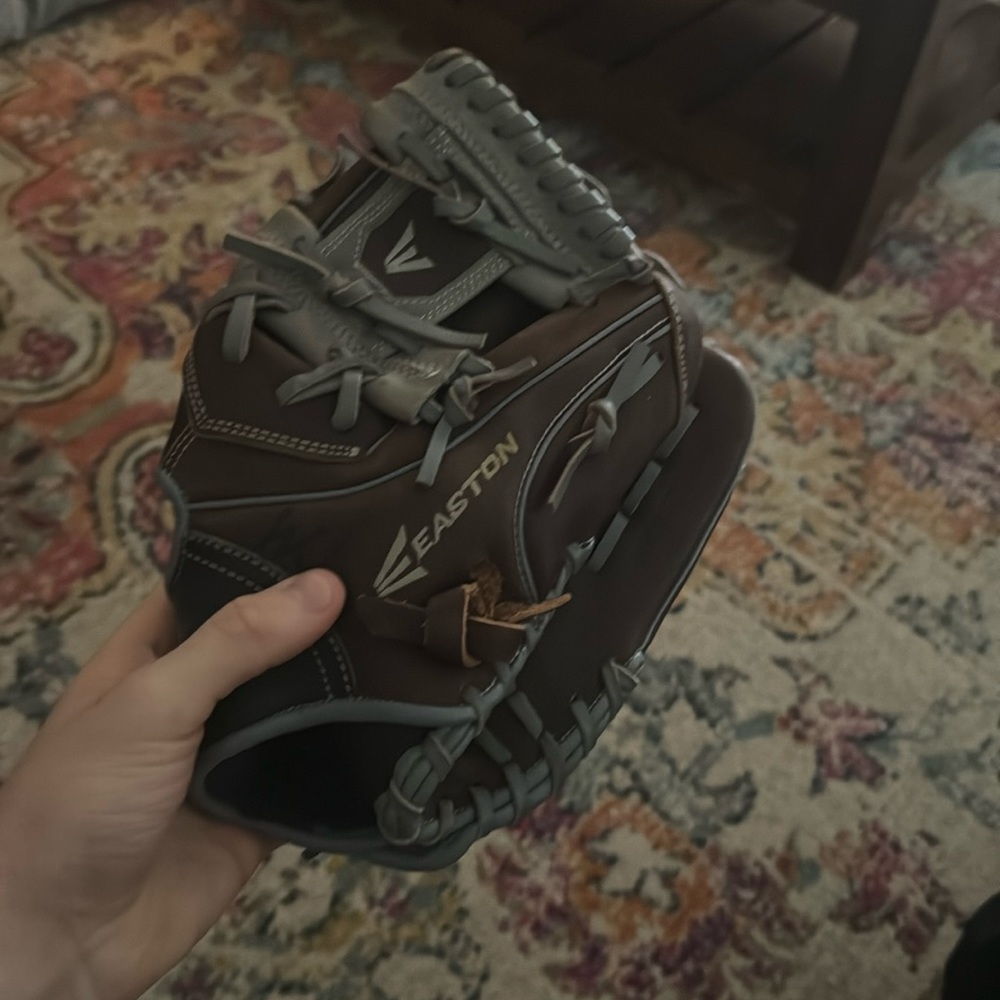 Kids Easton Mako baseball glove. Left hand